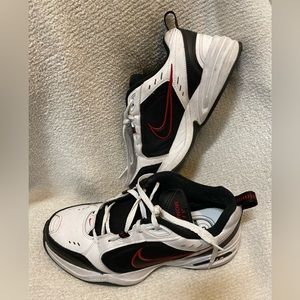 Nike Air Monarch Men's Shoes Size 11